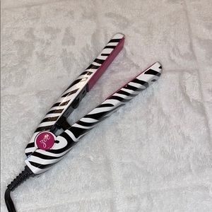ZOË Travel size hair straightener